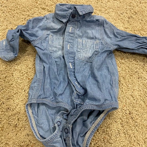 OshKosh B'gosh Blue Denim Romper with 2 other long sleeves-15 - Picture 2 of 8